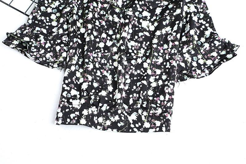 F4 Hàn Quốc phiên bản của mùa hè mới hoa ngắn tay khí hoang dã ngọt ngào t-shirt lá sen tay áo đáy áo neckline ren top áo thun tay lỡ