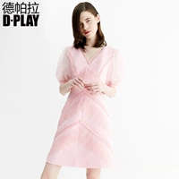 DPLAY2018 mùa hè mới Châu Âu và Mỹ hồng V-Cổ puff tay áo slim dress ren khâu váy thoi trang nu