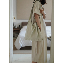 MMCC2022 spring new lazy wind slanted cross single shoulder large capacity 100 lap minimalist pure color soft leather bag