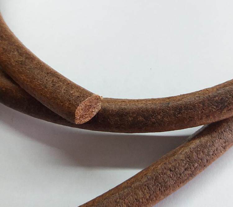 Universal produced old-fashioned industrial sewing machine buttonhole machine button machine rough cowhide rope drive belt vegetable tanned leather round 10mm