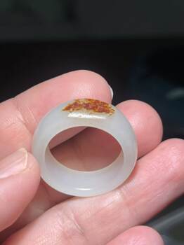 Seed material ring, delicate and warm jade, sprinkled with gold leather, 6.5g, ring mouth 20.2mm