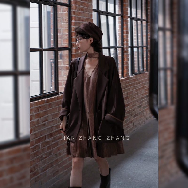Brief Description: [Qifeng Loulan] Sand-Washed Matte Autumn New Acetate Blazer, Stylish Commuter Top