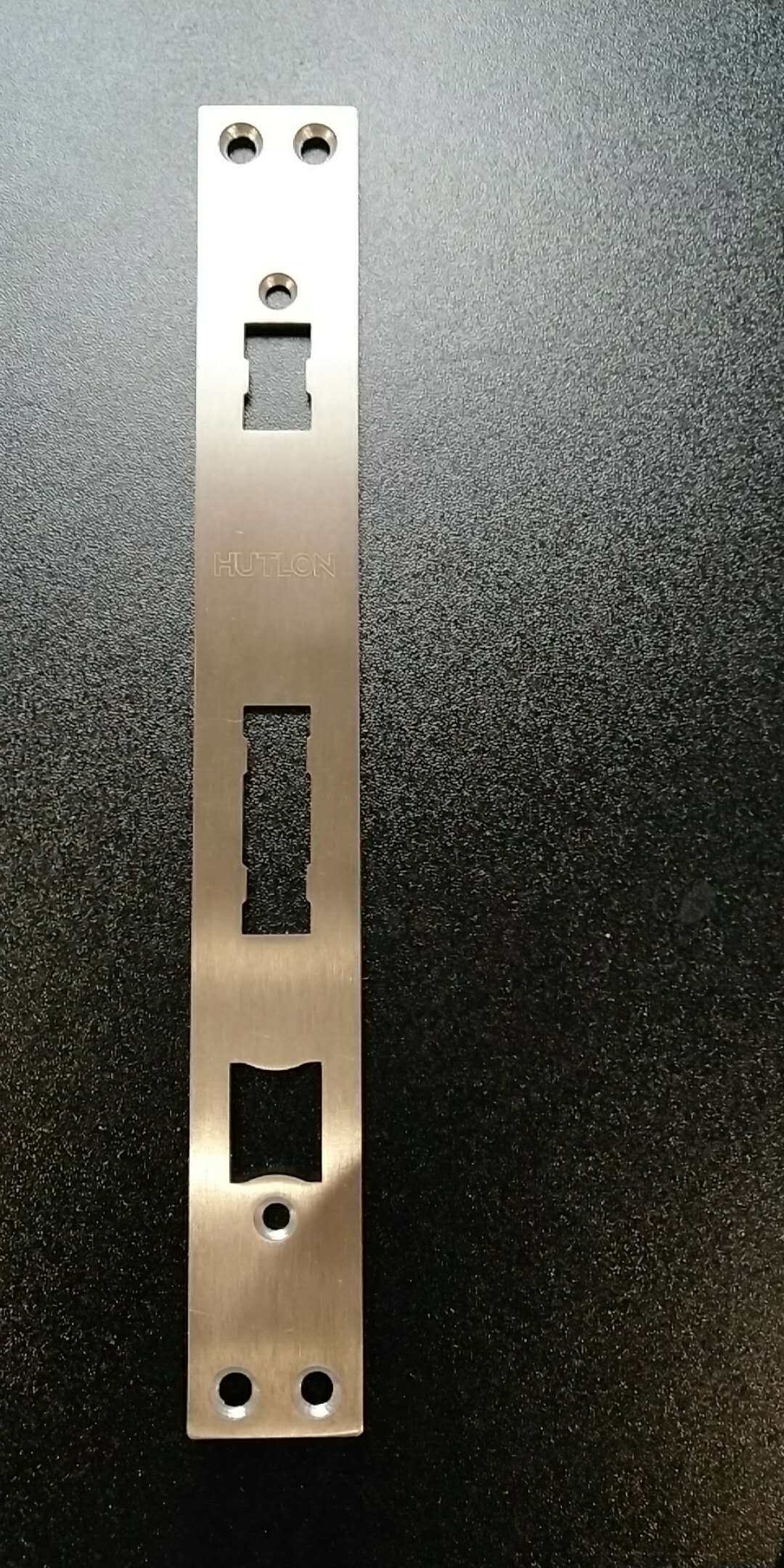 Fingerprint lock side strip guide plate lock buckle plate door frame lining strip guide plate is suitable for Indy Huilongtai