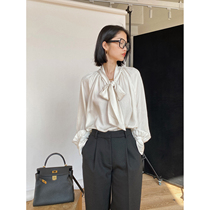 MRS Studios early spring new French style retro blouse design sensation small Japanese triacetate floating with shirt