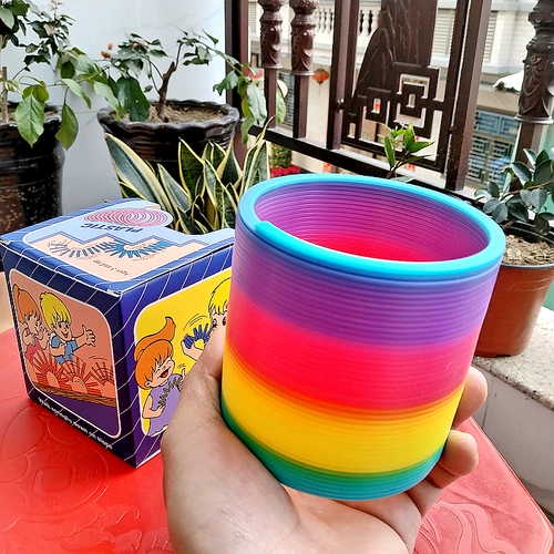 Большой Слинки, пластиковая башенка, эластичная игрушка