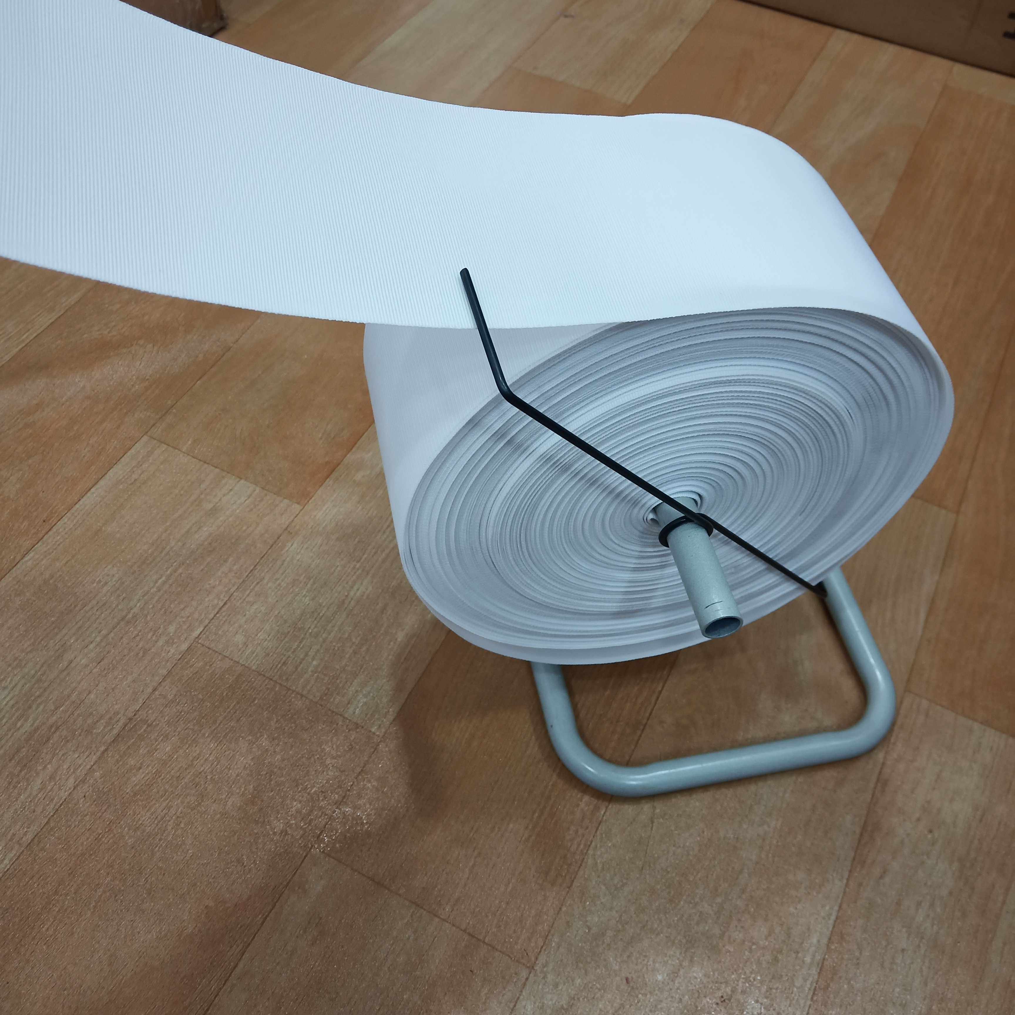 Curtain cloth belt bracket Perforated woven belt bracket Curtain production aids Curtain accessories accessories bracket