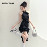 Оригинальное небольшое дизайнерское черное сексуальное платье без рукавов