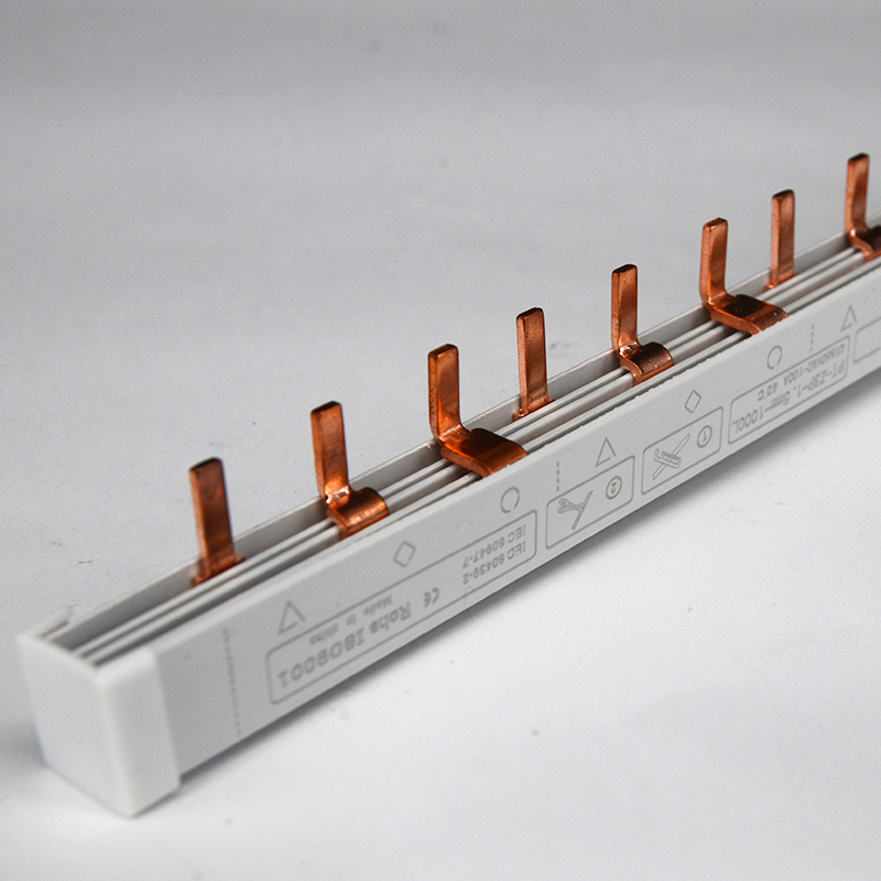 Export needle type 3P 200A bus row copper 19 thick * 17mm wide copper circuit breaker flow row