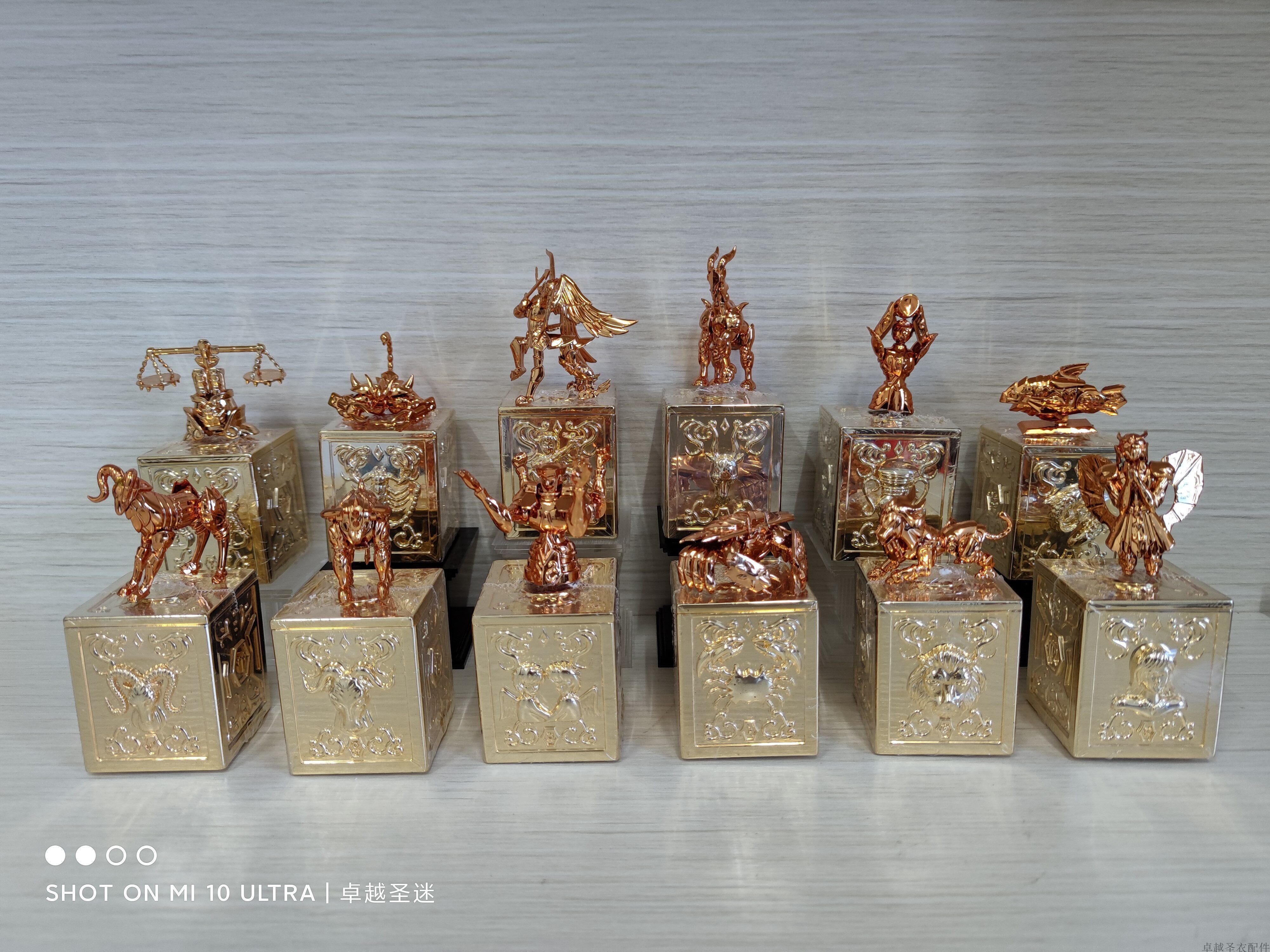 Saint Cloth Myth Dreambox Saint Cloth Box All Metal Gold Saint Seiya Saint Cloth Box Made in Hong Kong with Nameplate