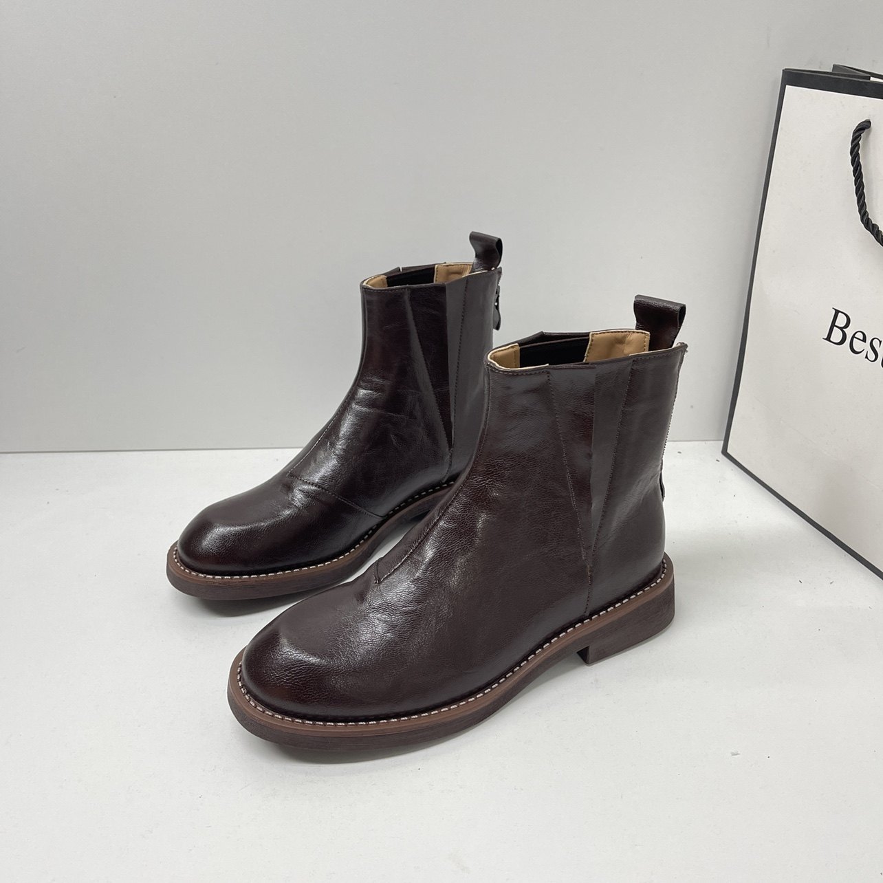 Женские ботинки Martin на толстом каблуке в стиле ретро в британском стиле; коллекция 2025 года; осенне-зимние модели; короткие ботинки 