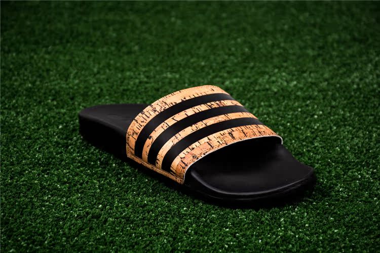 Adidas adilette CF + cork 2018 mùa hè xu hướng giày thể thao nam CG3413 dép nike benassi