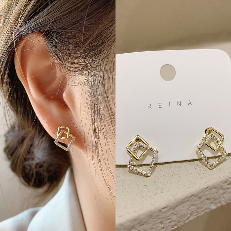 Ear pins women's sterling silver cold wind geometric square earrings Korean high-end sense of light luxury simple atmosphere small earrings trend