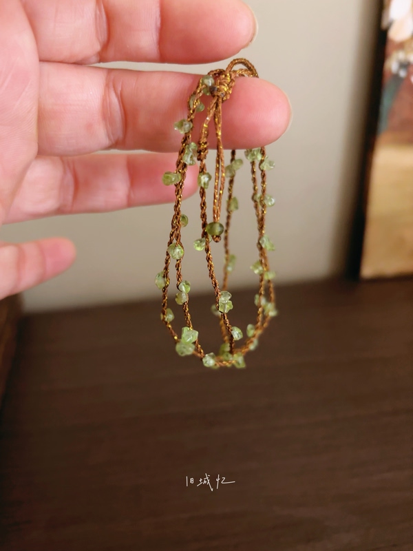 Memories of the Old City |   Hand-Woven Three-Circle Peridot Bracelet and Necklace, High-End, Light Luxury, Exquisite, Stackable, Versatile, Adjustable.