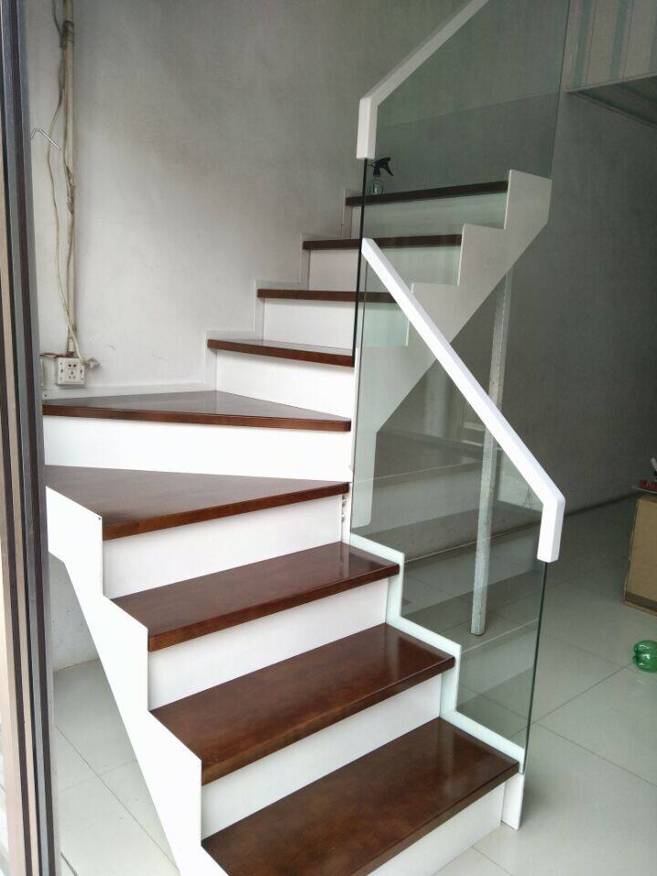 Лестница 钢木旋转楼梯，实木踏板室内阁楼钢梯 扶手护栏免费测量设计定制 BBK stairs