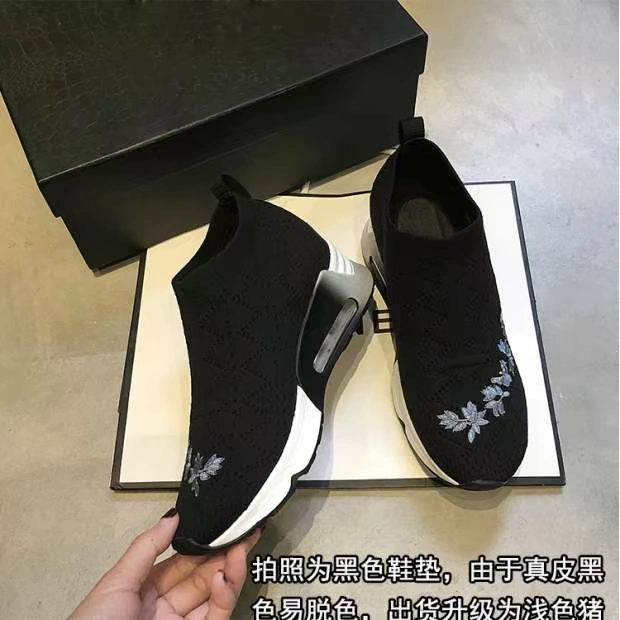 Châu Âu 2018 xuân mới nền tảng cao tầng giày nữ thời trang thêu dệt giày đế thấp