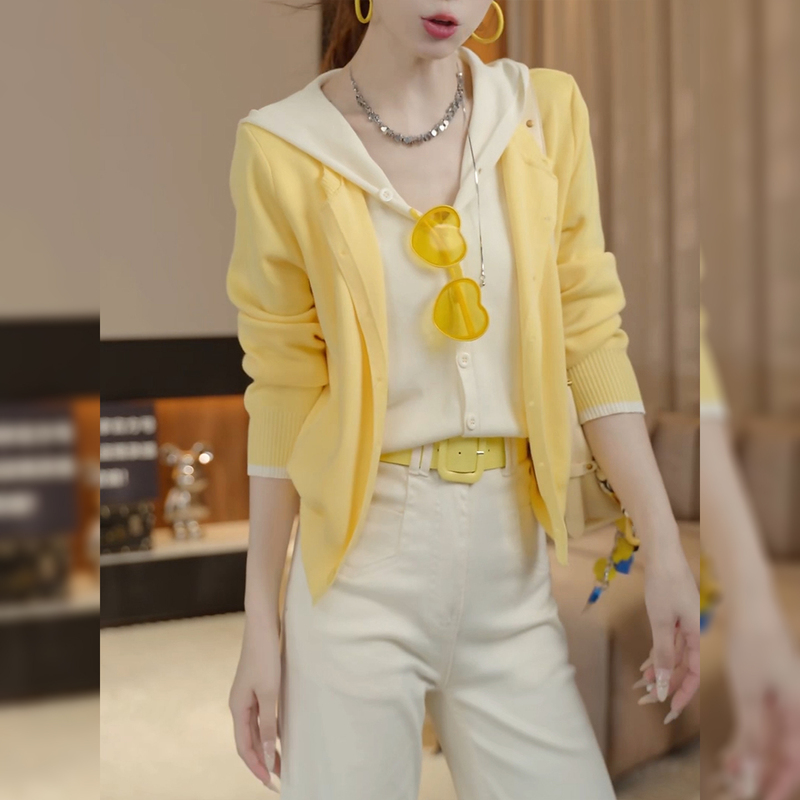 Fake Two-Piece Yellow Long-Sleeved Hooded Knit Sweater for Women, Spring and Autumn Cardigan, 2026 New Style, Loose and Age-Reducing Top