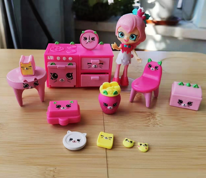 20#Clearance lovely spirit doll Pets furniture scene Ornaments Play the family Toys buy Five give One