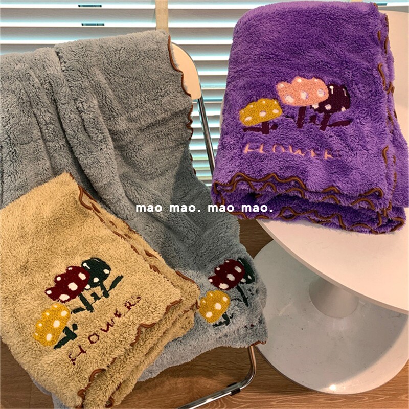 Large Size Wearable Bath Towel, Coral Fleece, Thickened, High Aesthetic Floral Design, Household Adult Bath Towel Robe, Absorbent and Quick-Drying Large Size Wearable Bath Towel, Coral Fleece, Thickened, High Aesthetic Floral Design, Household Adult Bath Towel Robe, Absorbent and Quick-Drying