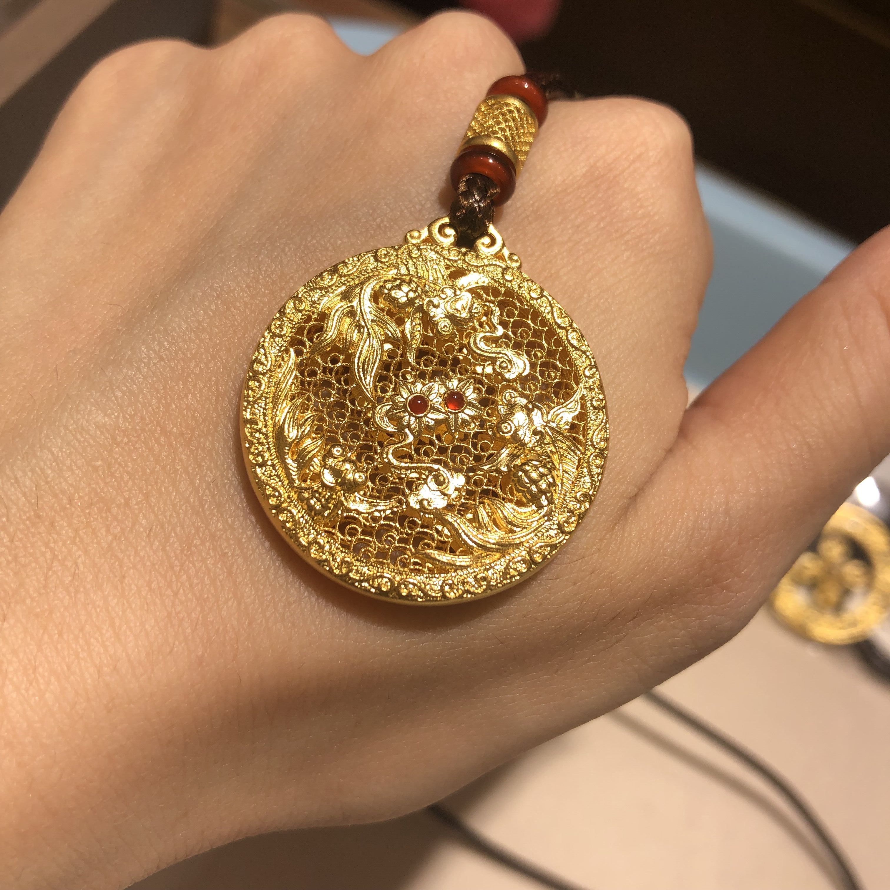 Everyone's altar ancient method gold jade full hall pendant ancient method gold gold pendant ancient method hollow filigree pendant pure gold 999