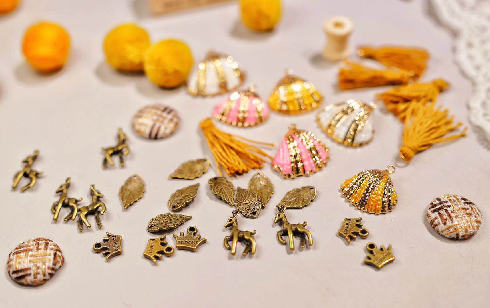 Exclusive design buttons, leaves, crowns and other accessories Butterfly Cymbidium design trinkets