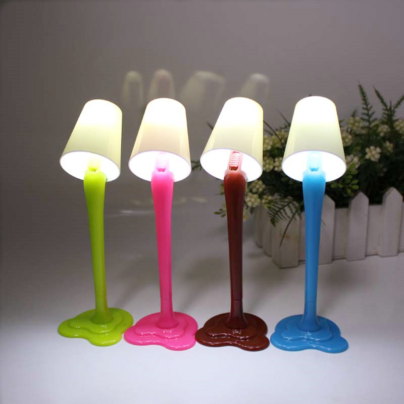 Creative Table Lights Ballpoint Pens Cute Little Night Light Plastic Fun Pens Students Stationery Supplies Fashion Gift Pens