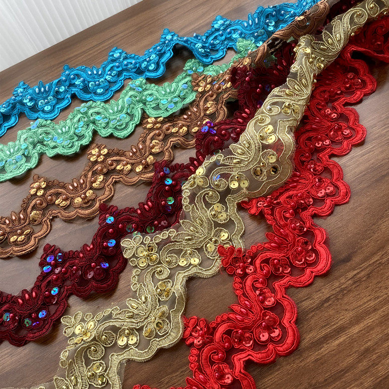 Description Picture 3 of itemDress hard lace Gold and silver color children's runway hand-nailed beaded sequins car bone lace wedding dress accessories