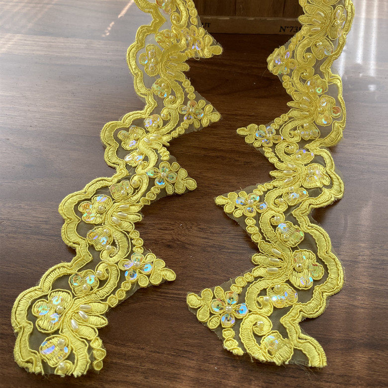 Description Picture 5 of itemDress hard lace Gold and silver color children's runway hand-nailed beaded sequins car bone lace wedding dress accessories