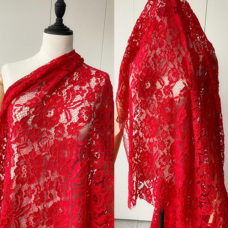 Red lace fabric Exquisite three-dimensional hollow car bone lace fabric Thick peony flower keel embroidery dress drape