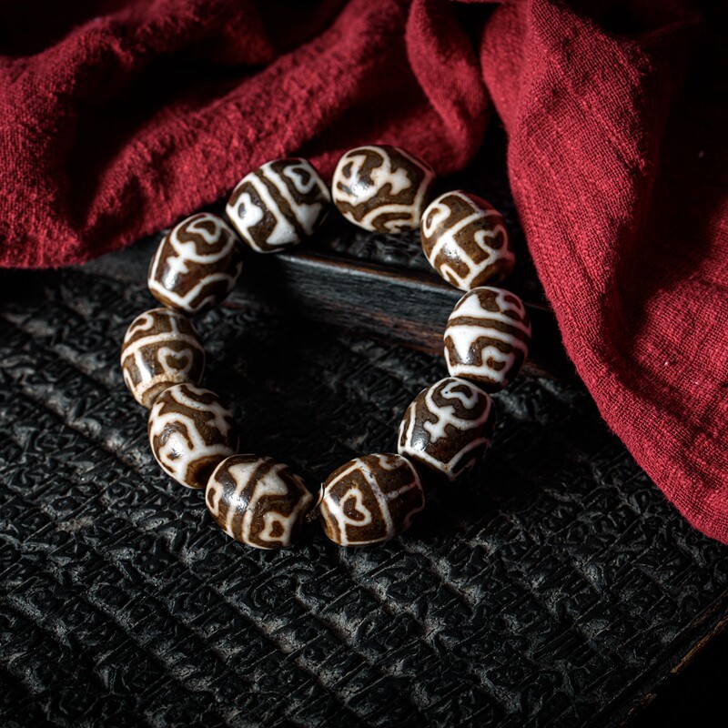 Natural jade marrow to pure Dalotian tooth bottle lotus and beads of men and women bracelet accessories