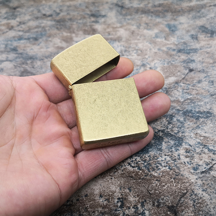 Chánh 805 dầu hỏa nhẹ hơn đồng nguyên chất có vỏ phụ kiện lót thép trắng bằng đồng lắp ráp tùy chọn - Bật lửa bật lửa