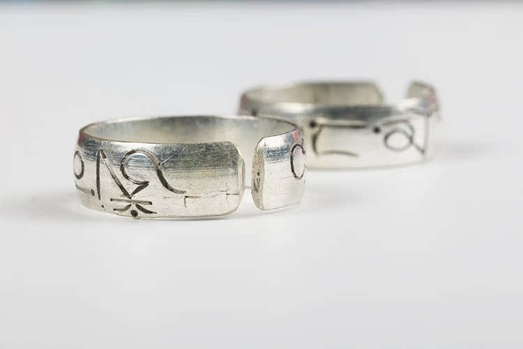Tây Tạng Tây Tạng Nhẫn trang trí Tây Tạng Bạc Trắng Đồng Phong cách Quốc gia Kỳ lạ Khắc Tây Tạng Sáu từ Thần chú nhẫn nữ