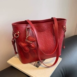 Красная вместительная и большая сумка на одно плечо для невесты, премиум класс