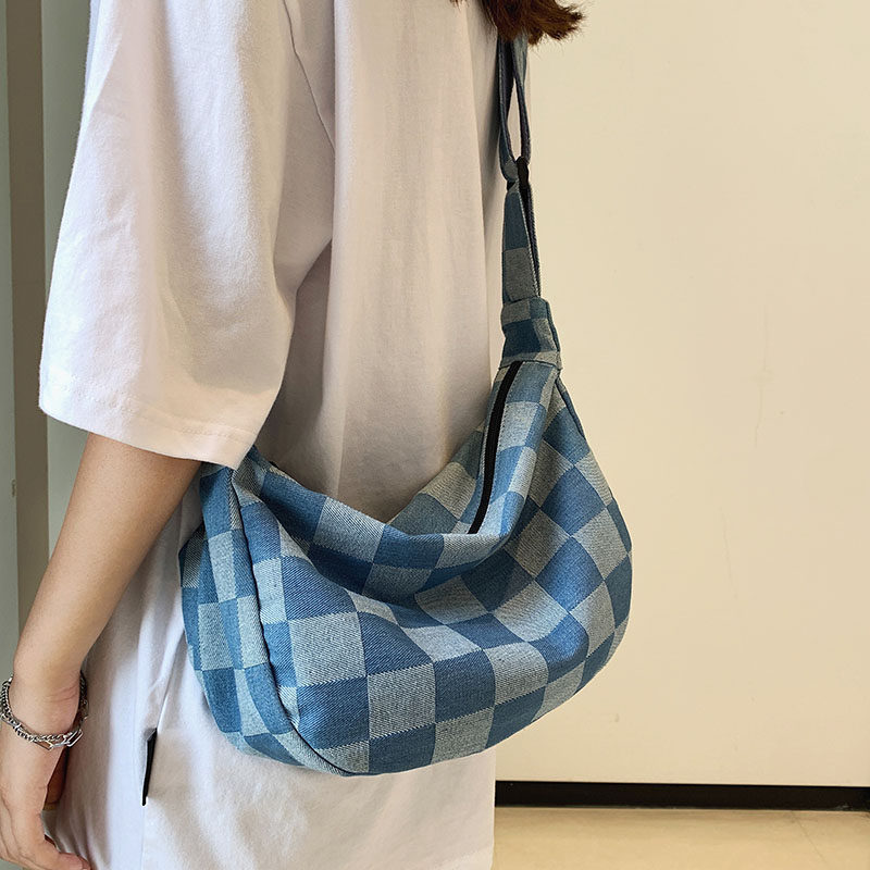 Beggar Bag Small Crowdsourced dumplings Package Single-shoulder bag Guys Obliquely Cross Casual 100 Hitch Wind Soundbar Oblique Satchel-Taobao