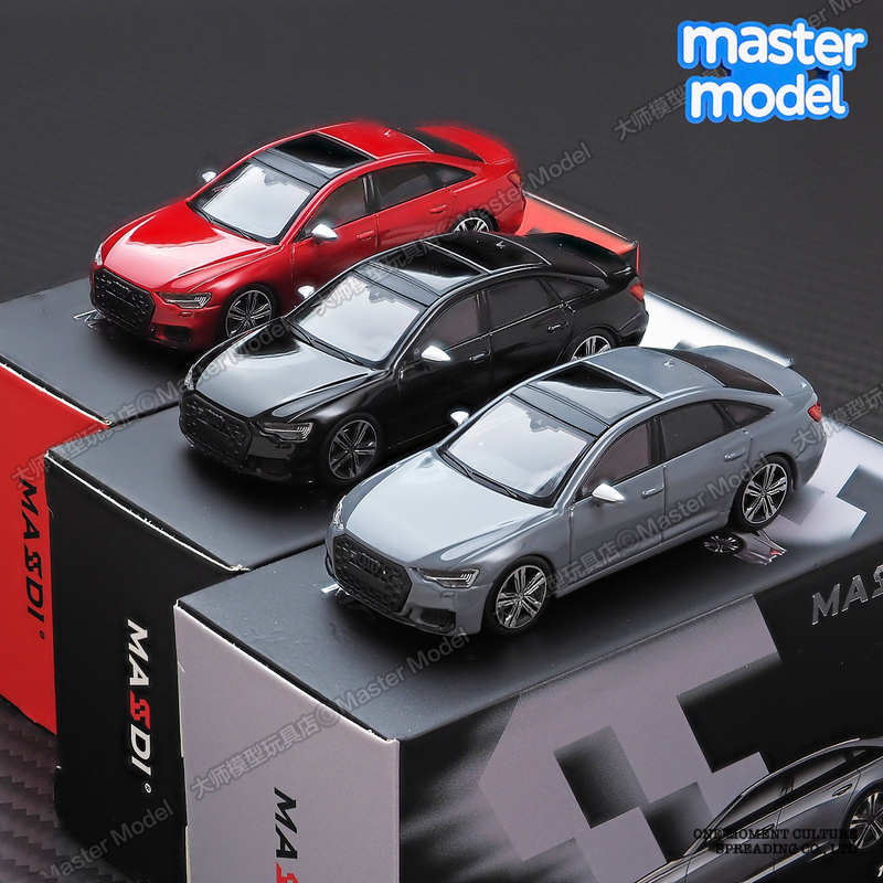 Maxdi 1/64 Audi S6 Sedan Audi Officially Licensed Car Logo Alloy Car Model Collectible Ornament