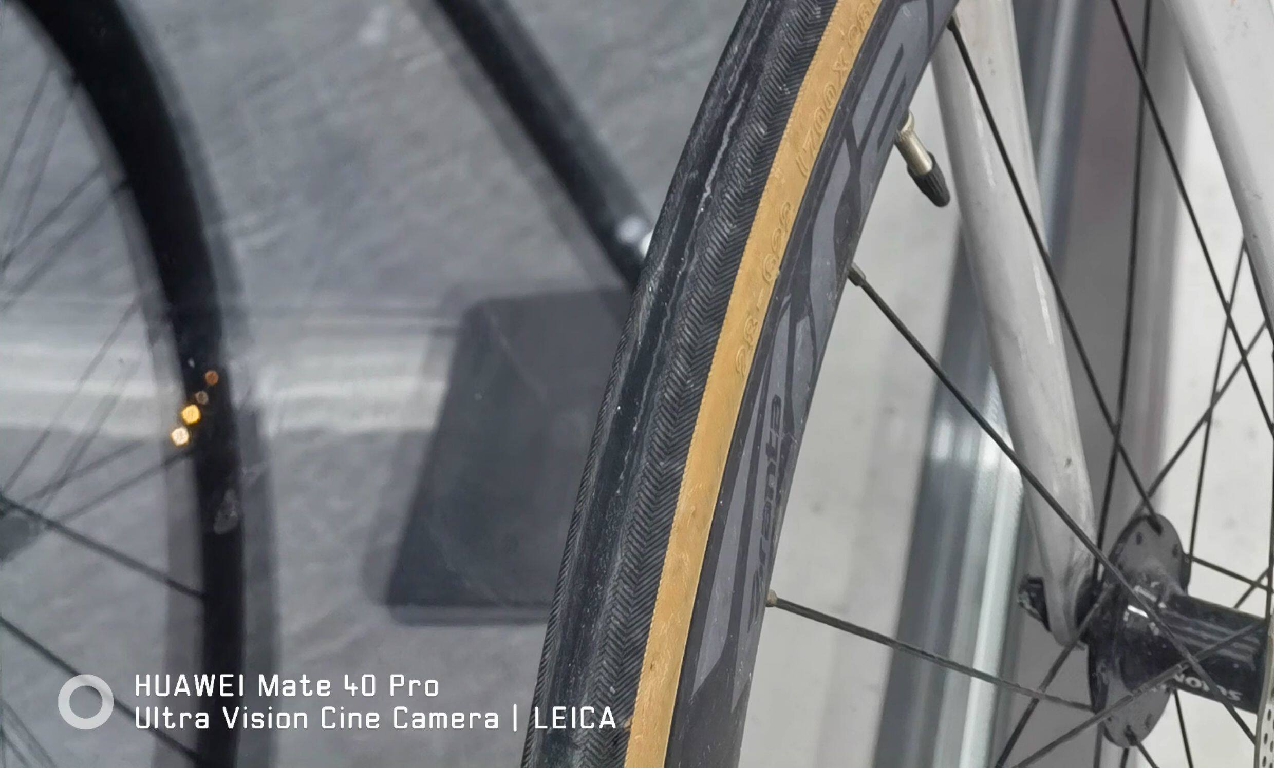 Велокомпьютер 自行车公路车一体把铝合金直柄码表架夜骑车灯前灯手电筒一套搞定 Essen