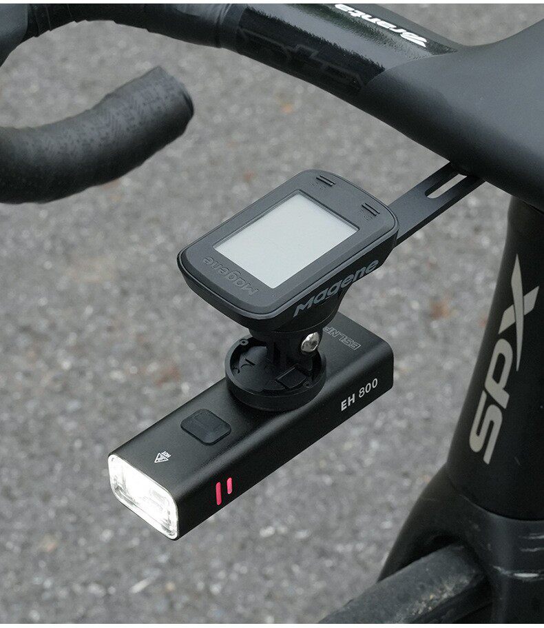 Велокомпьютер 自行车公路车一体把铝合金直柄码表架夜骑车灯前灯手电筒一套搞定 Essen