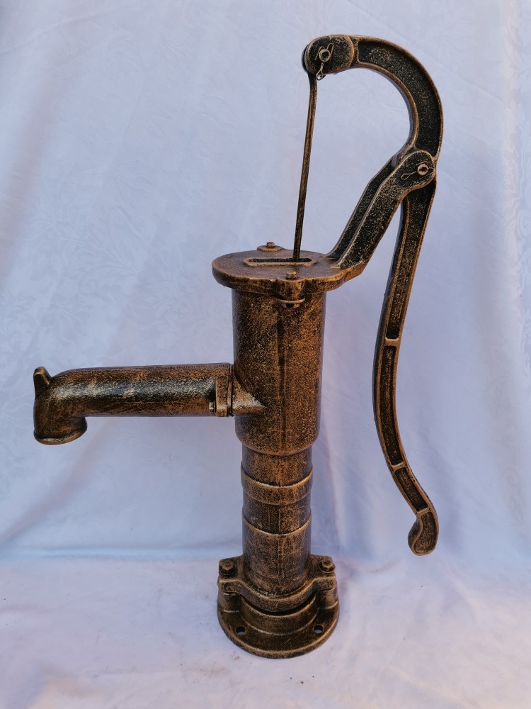 Special price pressurized water well pressurizer Hand shake water pump Old-fashioned wellhead cast iron wellhead household pump