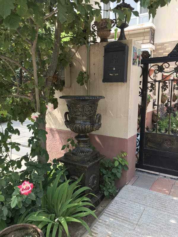 Set as flower pot villa cast iron flower pot garden real estate landscape flower pot diameter 80 meters high 195 cm-Taobao