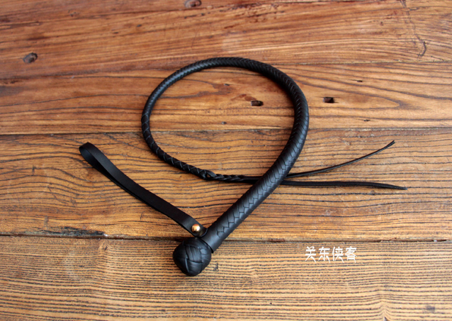 Calfskin snake whip fun whip cowhide whip horse whip Kanto Knight hand training whip(not in stock)