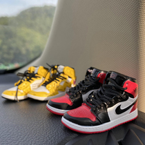 Car ornaments creative personality aj1 model tremor Net red 2021 new car center console decorations sneakers