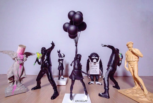 Бэнкси бросает цветы мальчик бесплатный белый