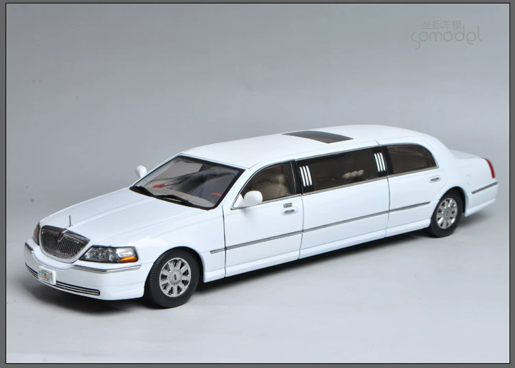Mô hình xe Lincoln Sunstar nguyên bản 1:18 kéo dài Mô hình xe mô phỏng hợp kim Lincoln Town Car - Chế độ tĩnh