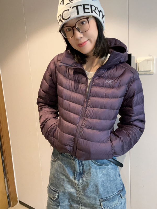 Arc'Teryx Agrium/Thorium/Cerium Lightweight Embroidered down Jacket for Women, No Returns or Exchanges Arc'Teryx Agrium/Thorium/Cerium Lightweight Embroidered down Jacket for Women, No Returns or Exchanges