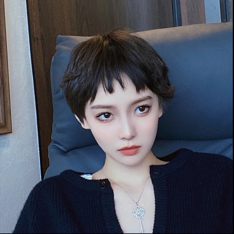 Short Bob Wig for Women with Dog-Eared Bangs, Trendy Bob Style, Fluffy, Face-Framing, Natural, Stylish Wig Set