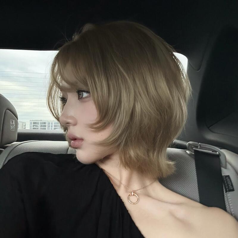 Japanese-Style Brown Cute Lolita Wig Short Hair Face-Framing Full Wig for Women with Upturned Ends Natural Jk Short Hair Japanese-Style Brown Cute Lolita Wig Short Hair Face-Framing Full Wig for Women with Upturned Ends Natural Jk Short Hair