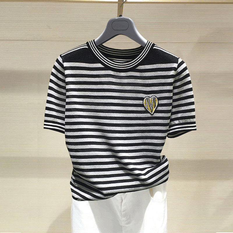 Special cabinet Gothic new women's dress 2022 summer minimalist temperament 100 lap striped ice silk knit short sleeve T-shirt woman