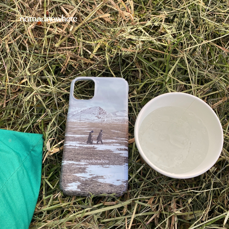 iPhone 16 /15Pm Huawei Mate60 Xiaomi 15Pro《In Thin Air》 Tibetan Shepherd Style Original All-Inclusive Glossy Film Niche Tibetan Cultural and Creative Couple Mobile Phone Case