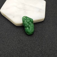 Темно-зеленый