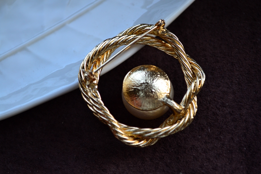Vintage Western Pearl Cổ Trâm Trang sức Vintage Bảo tàng Bộ sưu tập Mũ Kim Trang trí Nữ Pin ghim cài áo ngọc trai
