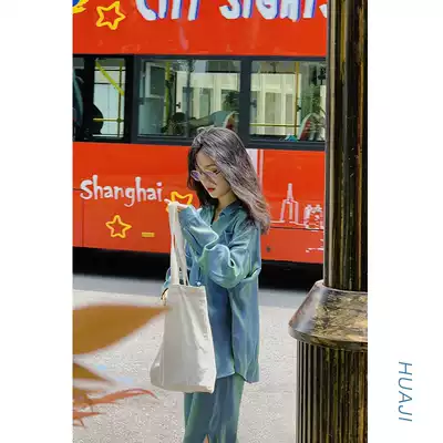 Flower auspicious fish Ji design sense niche shirt shirt women 2021 new foreign style long sleeve outside wear loose tide A133